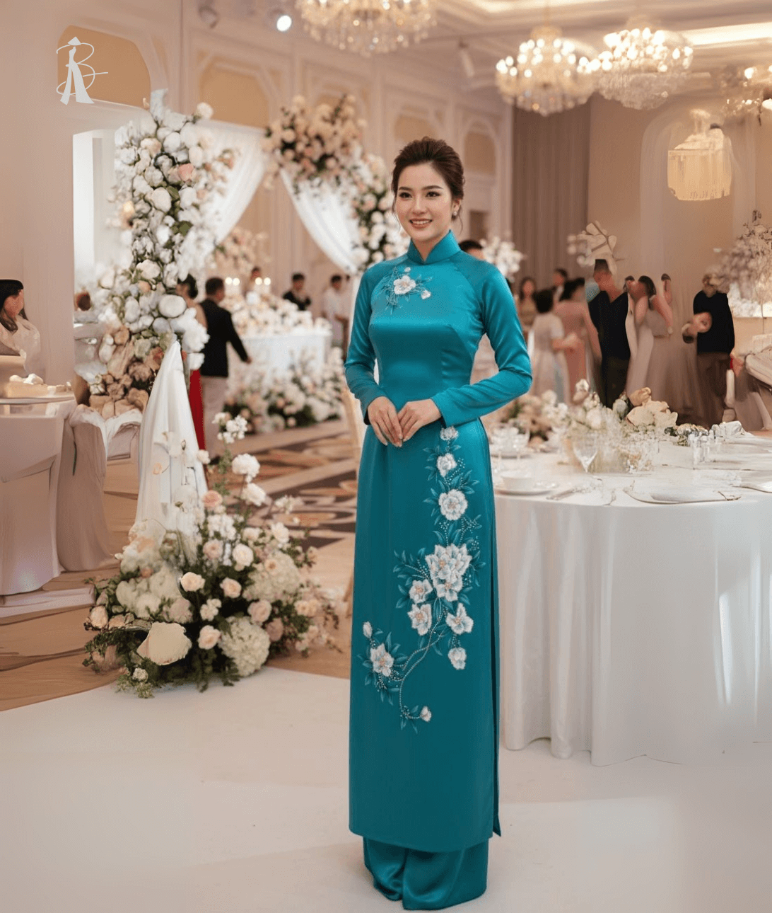 Vải áo dài vẽ tay hoa trắng